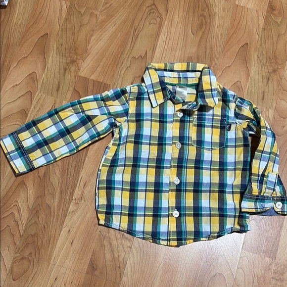 Plaid Button-Up Shirt - Picture 1 of 3